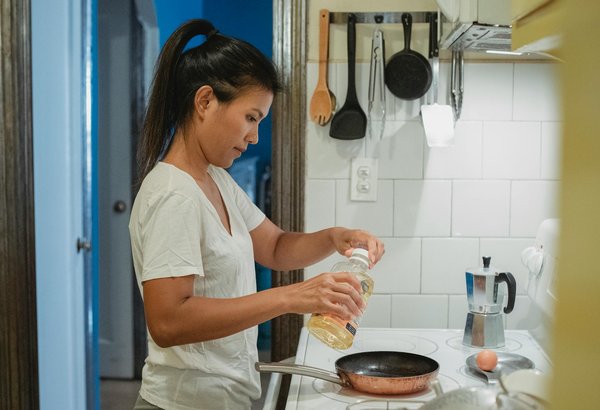 Unlocking blender selection secrets: effortlessly choose the ideal model for crushing nuts and seeds